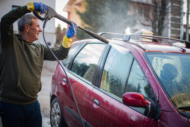 Best Pressure Washing Siding  in Bay Park, NY